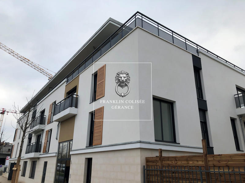 Parking / Garage - 12 m²