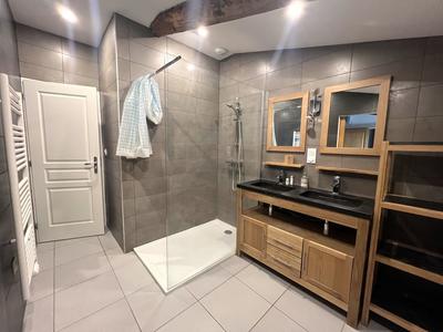 Maison - 145 m² - 5 pièces