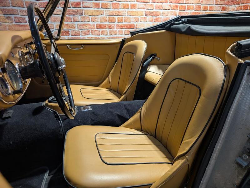 Austin-Healey 3000 Mk II Roadster