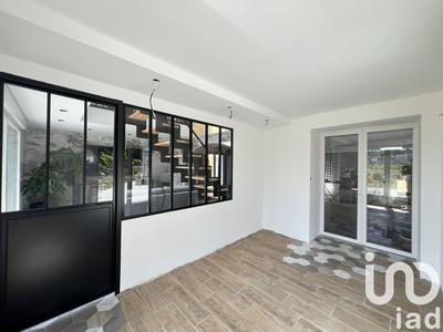 Maison - 360 m² - 9 pièces