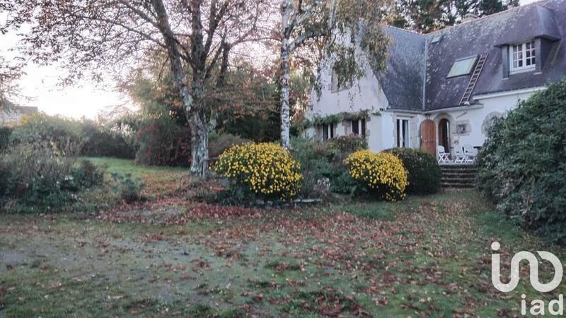 Maison - 220 m² - 9 pièces