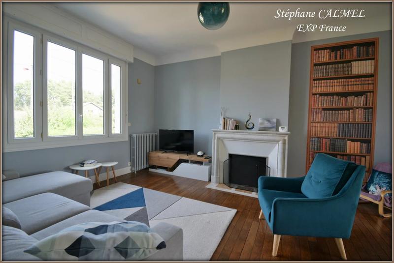 Maison - 209 m² - 9 pièces