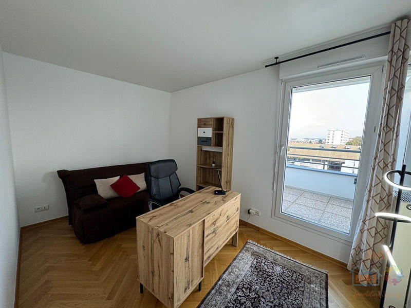 Appartement - 111 m² - 4 pièces