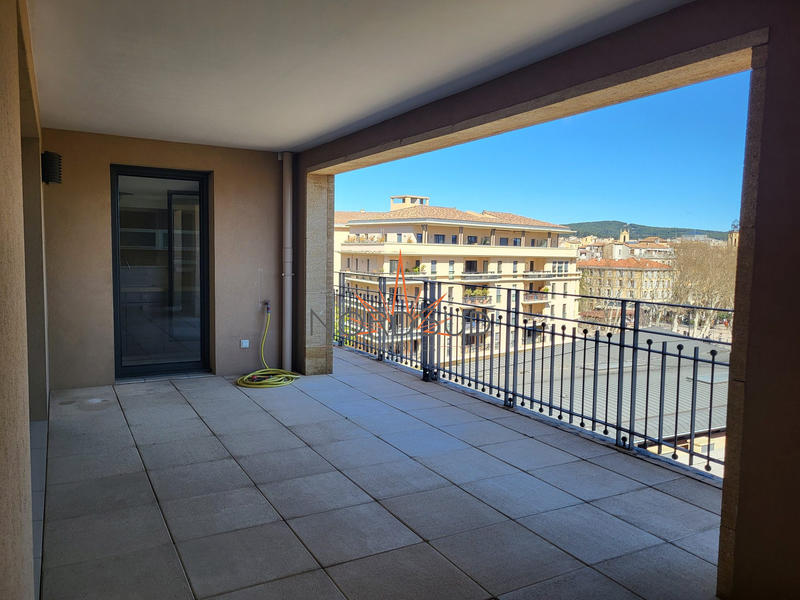 Appartement - 150 m² - 4 pièces