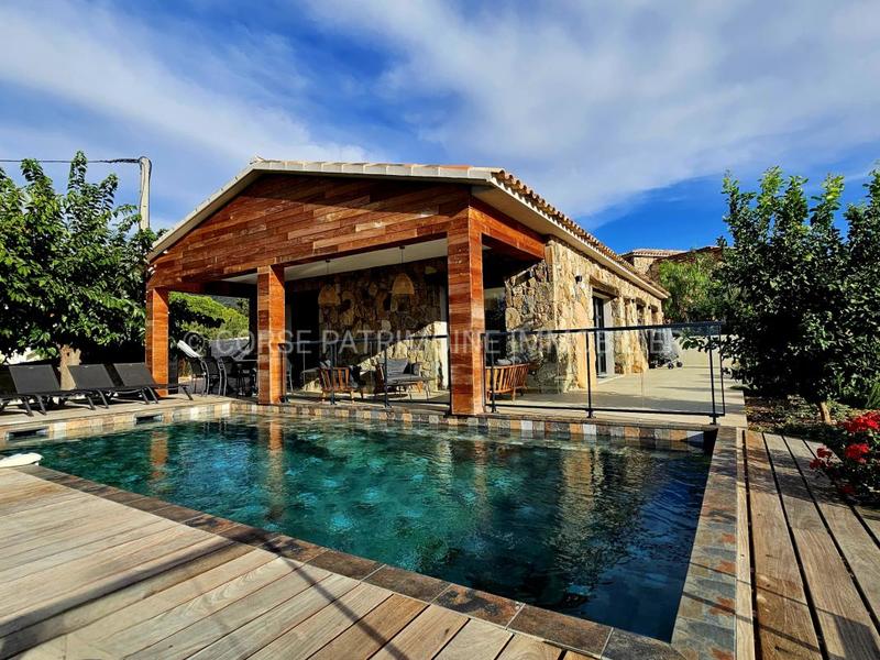 Villa - 95 m² - 4 pièces