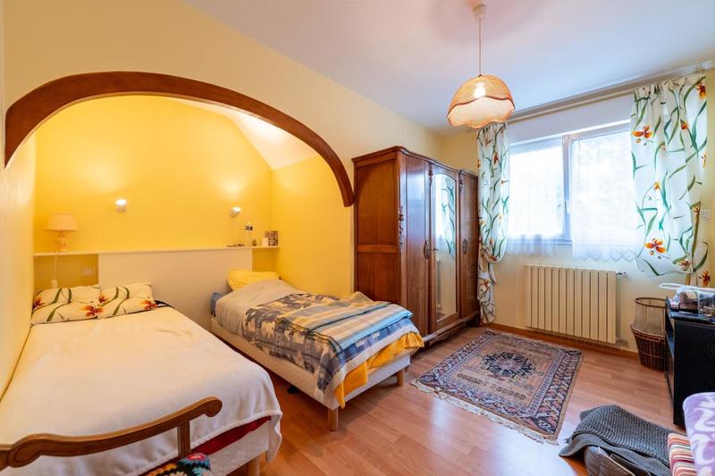 Maison - 162 m² - 6 pièces