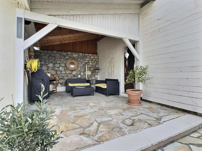 Maison - 240 m² - 6 pièces