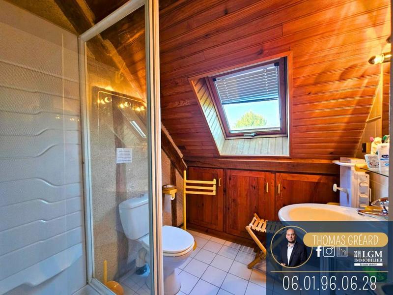 Maison - 180 m² - 6 pièces