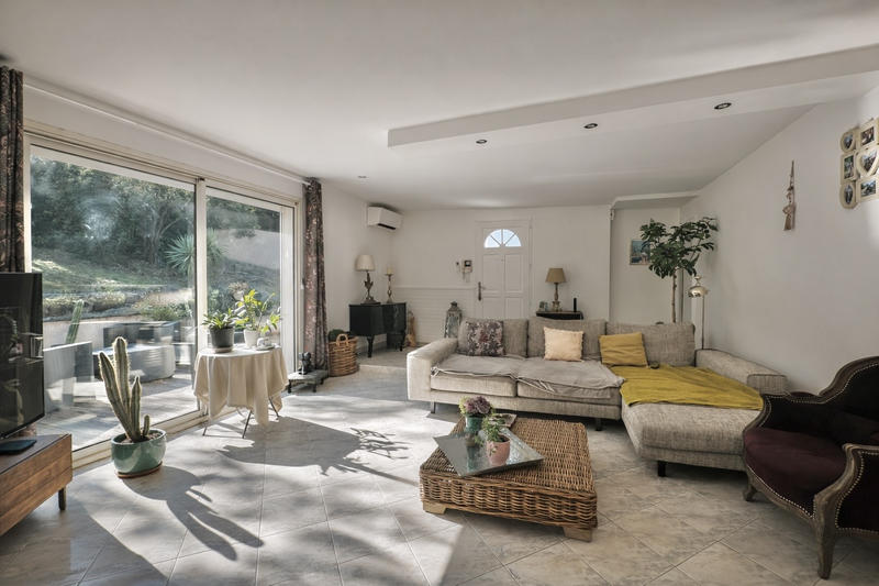 Maison - 103 m² - 5 pièces