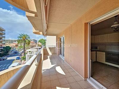 Appartement - 89 m² - 4 pièces