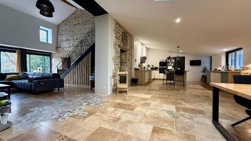 Maison - 188 m² - 6 pièces