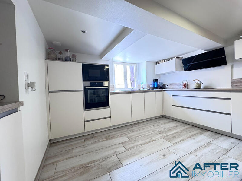 Maison - 165 m² - 7 pièces