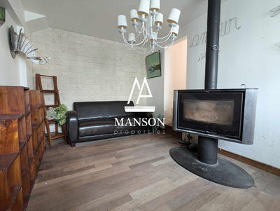 Maison - 206 m² - 8 pièces