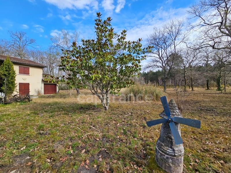 Maison - 214 m² - 7 pièces