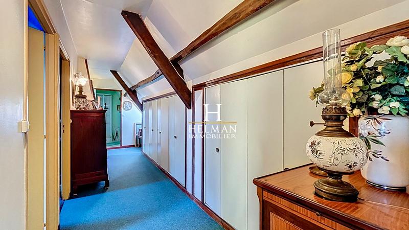 Maison - 159 m² - 7 pièces