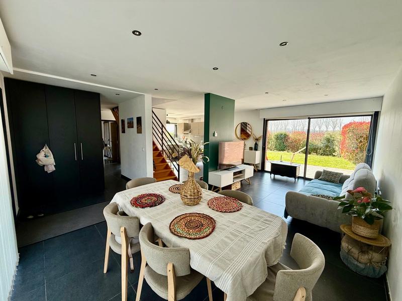 Maison - 120 m² - 7 pièces