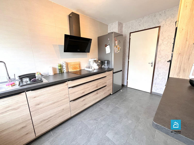 Appartement - 81 m² - 3 pièces