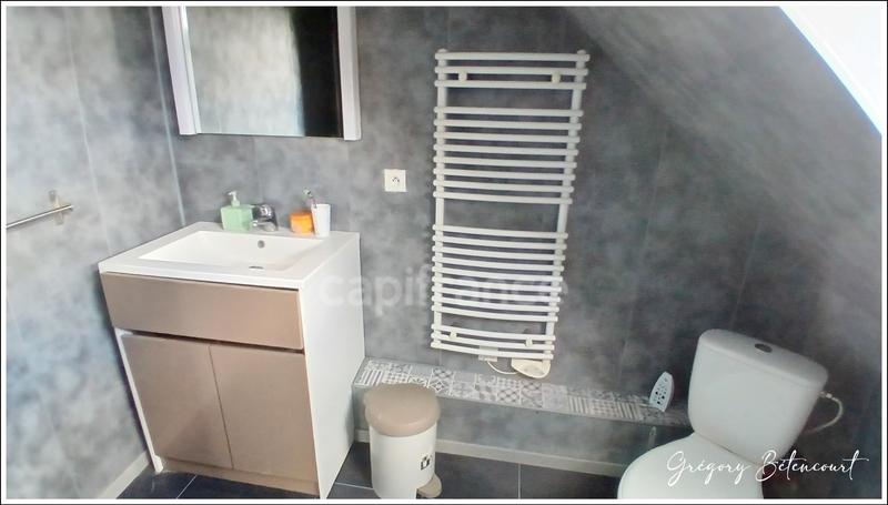 Maison - 137 m² - 6 pièces