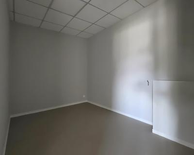 Local d'activités - 50 m² - 3 pièces