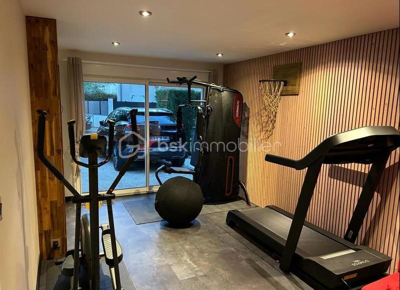 Maison - 142 m² - 6 pièces