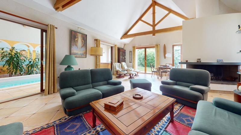 Maison - 356 m² - 5 pièces