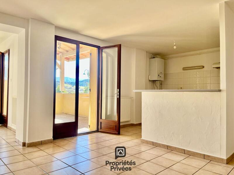 Appartement - 100 m² - 4 pièces