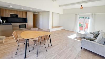 Appartement - 80 m² - 4 pièces