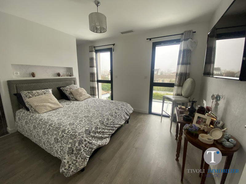 Maison contemporaine - 169 m² - 6 pièces