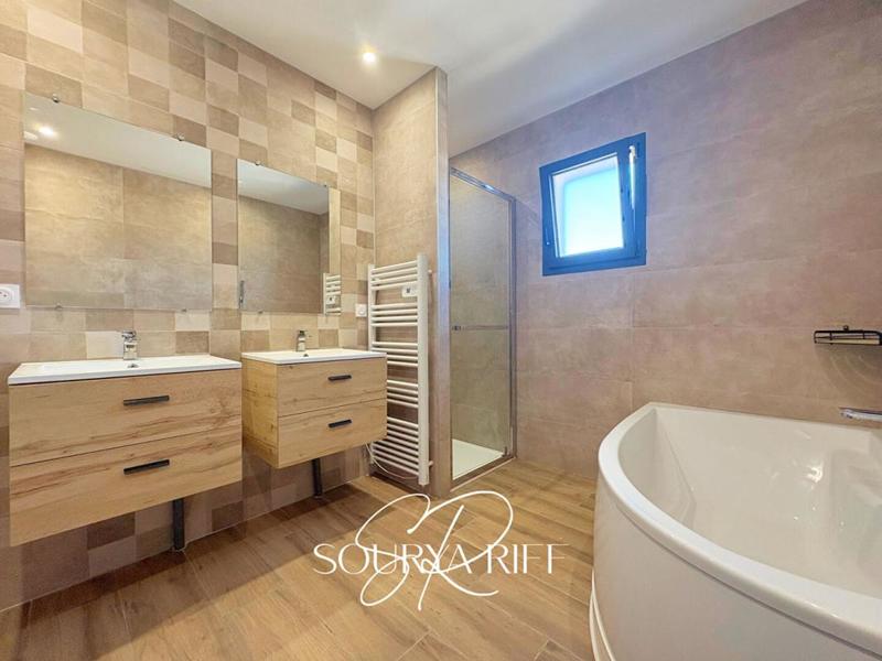 Maison - 132 m² - 5 pièces