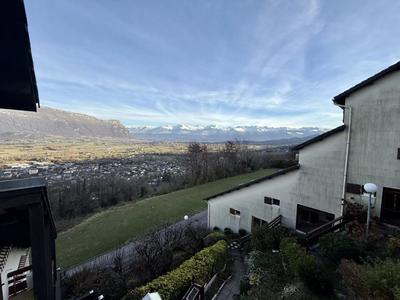 Appartement - 120 m² - 5 pièces