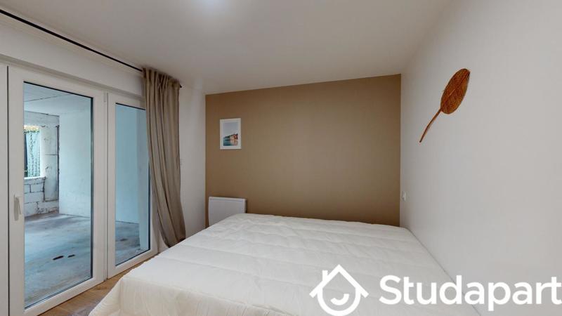 Chambre - 10 m² - 1 pièce