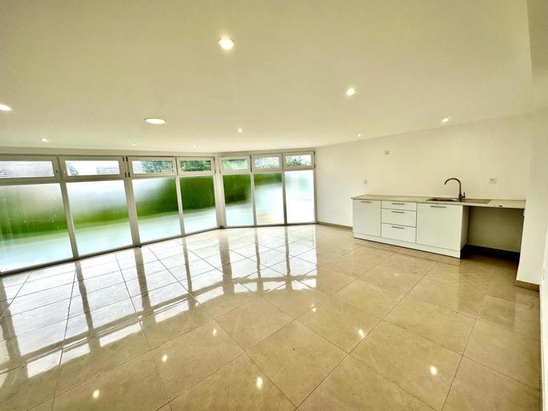 Appartement - 94 m² - 4 pièces