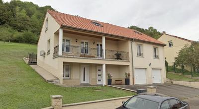 Maison - 247 m² - 7 pièces