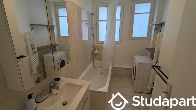 Chambre - 13 m² - 1 pièce