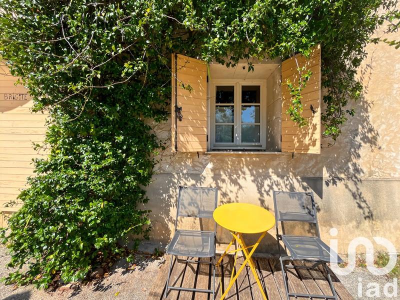 Maison - 230 m² - 8 pièces