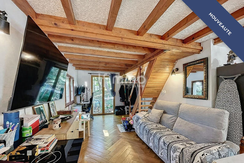 Maison - 201 m² - 5 pièces