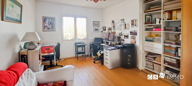 Villa - 222 m² - 7 pièces