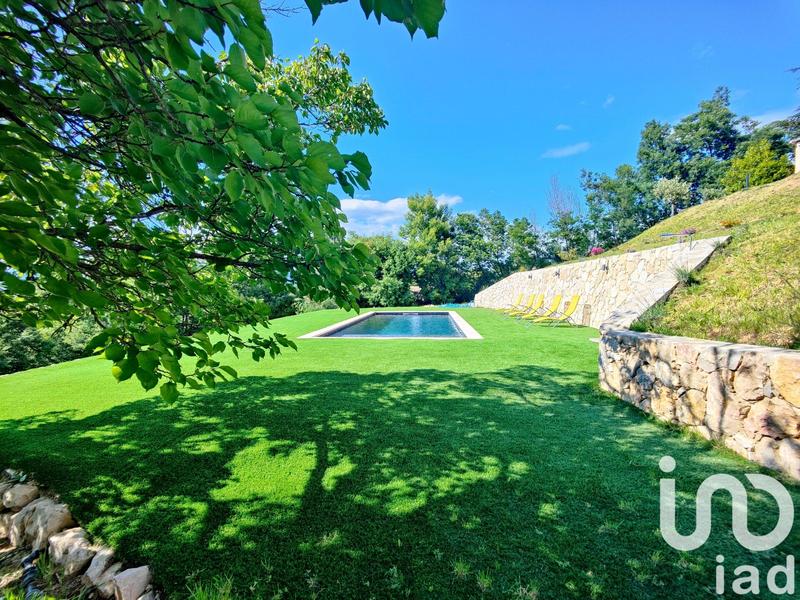 Maison - 194 m² - 7 pièces