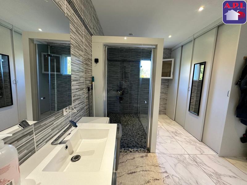 Maison - 120 m² - 4 pièces