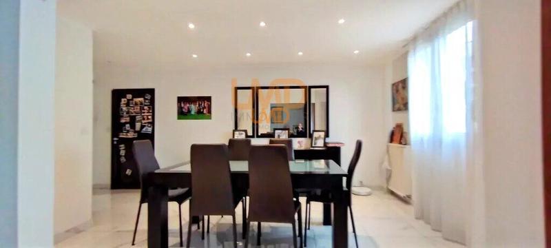 Appartement - 92 m² - 5 pièces