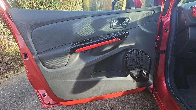 Renault Clio Estate 1.2 TCe 120 Eat6 Intens - Automatique