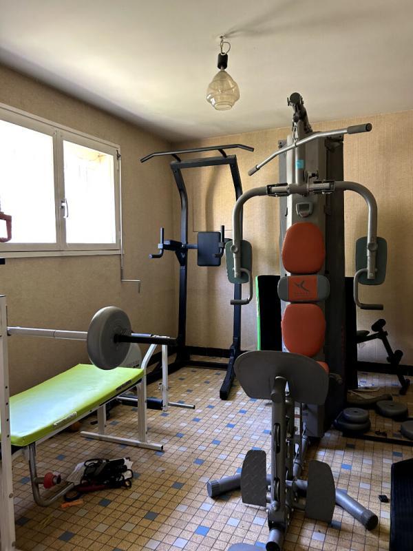 Maison - 274 m² - 12 pièces