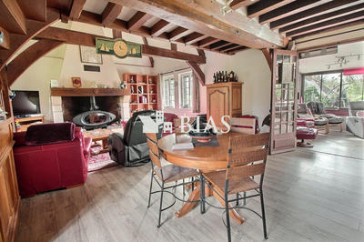 Maison ancienne - 183 m² - 5 pièces