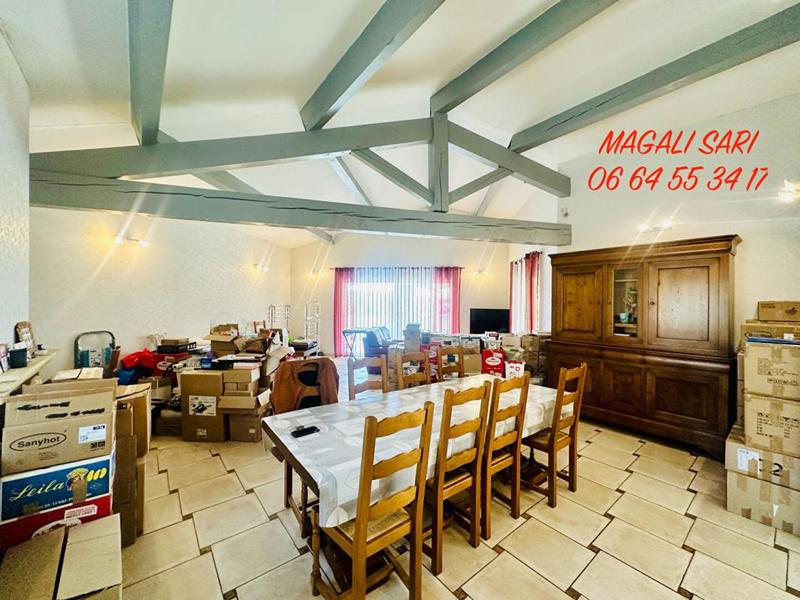 Villa - 245 m² - 7 pièces