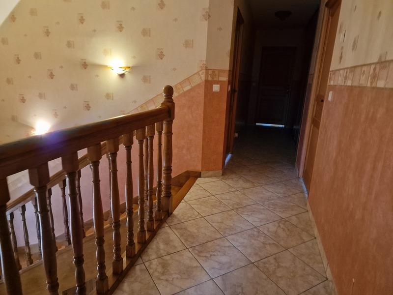 Maison - 200 m² - 6 pièces