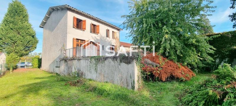 Maison - 236 m² - 8 pièces