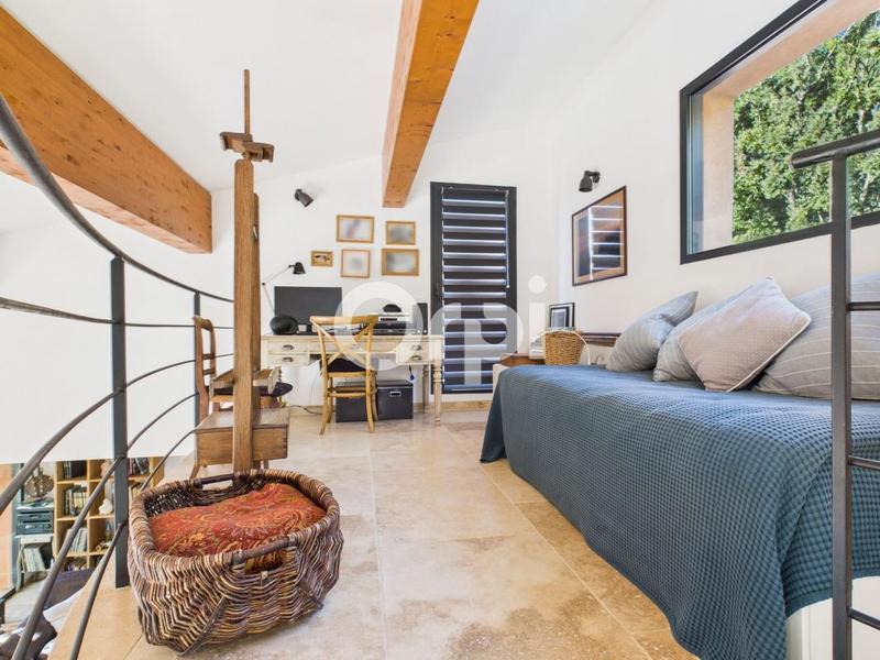 Villa - 218 m² - 5 pièces