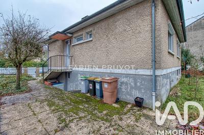 Maison - 92 m² - 5 pièces