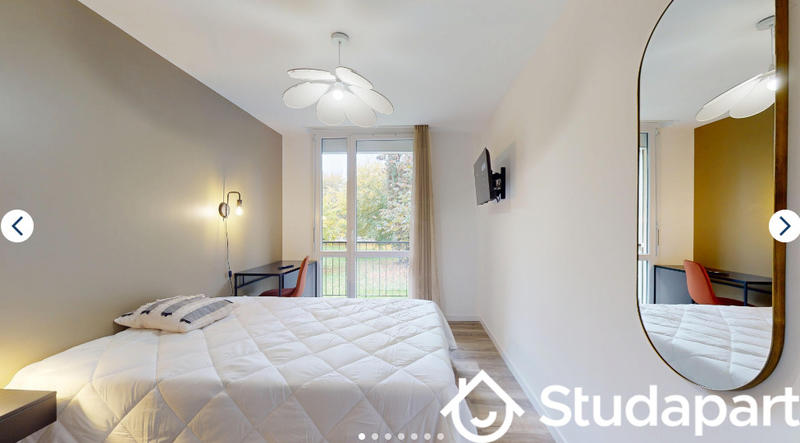 Chambre - 11 m² - 1 pièce