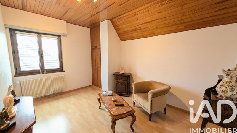 Maison - 235 m² - 6 pièces